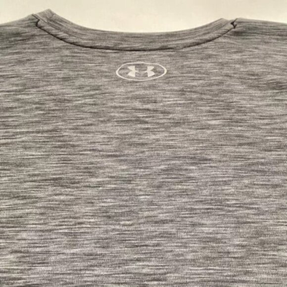 Under Armour UA Ladies Small Velocity Twist Tech Tee Black Heather Crewneck EUC - Picture 12 of 14